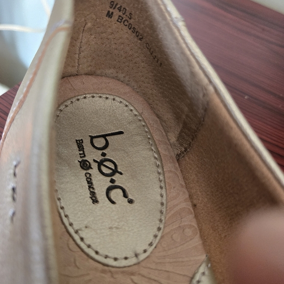 Born Concept Loafers ✨️ sz 9 Metallic Tan - Picture 5 of 9